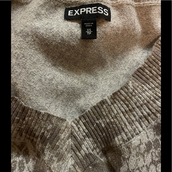 EXPRESS Women’s Snake Print LongSleeve Blouse - Picture 3 of 3